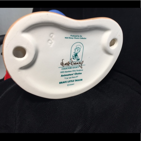 WDCC Mickey Mouse Brave Little Tailor Sculpture - Picture 5 of 5